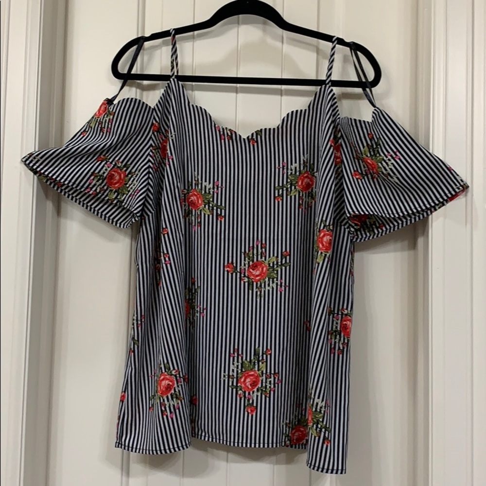 Cold shoulder top